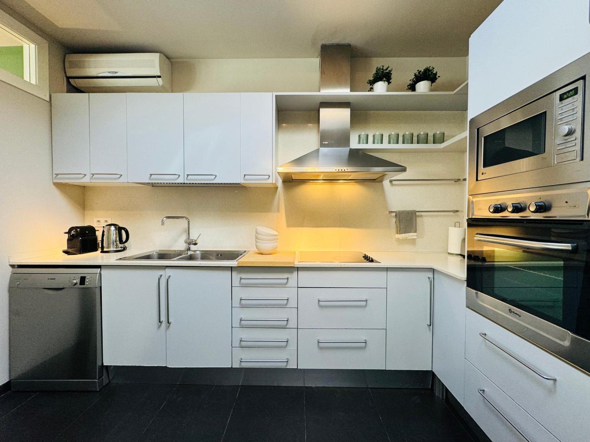 Apartment Modernist Gem Penthouse
